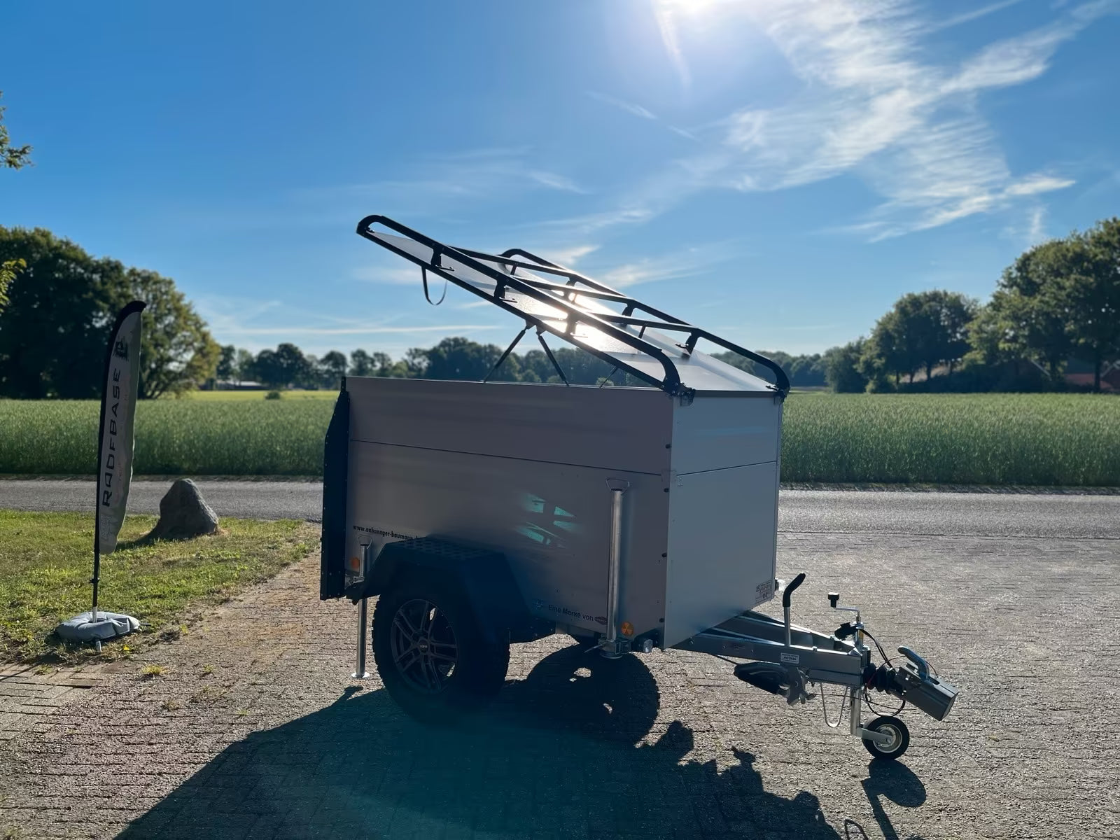 Dachzelt-/Offroad Anhänger KT-EB2 Plus – RoofBase