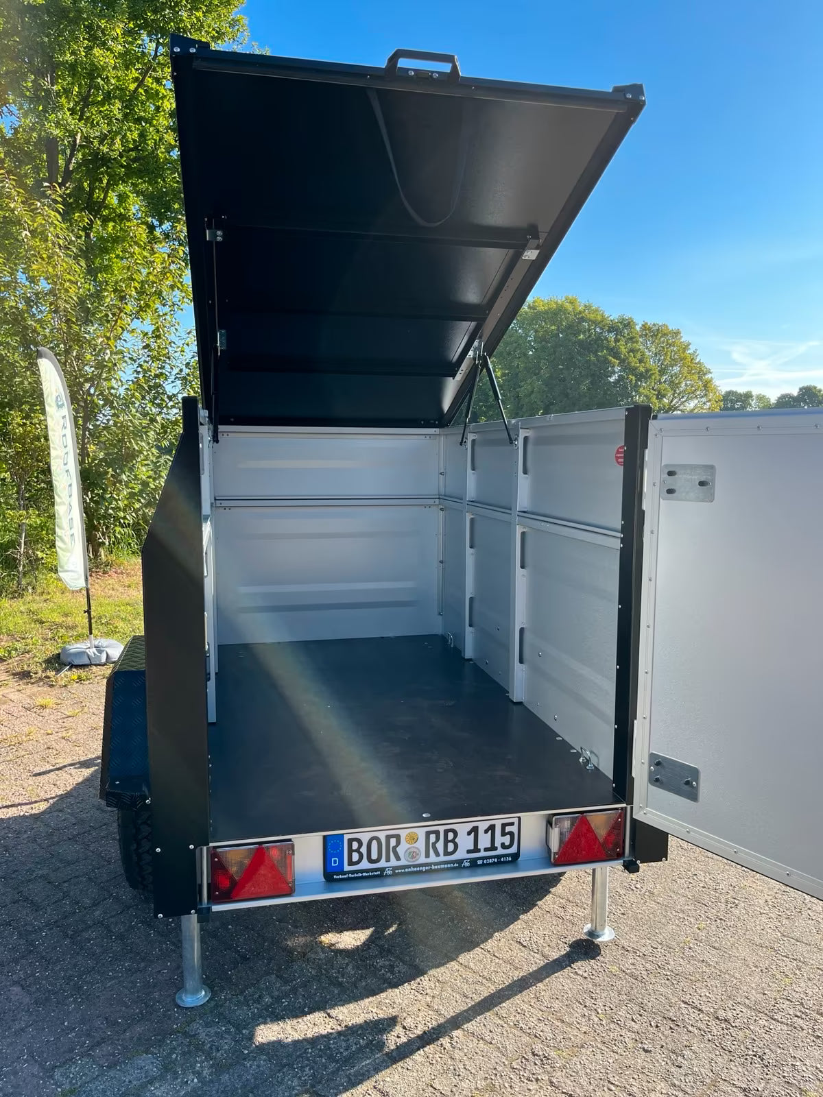 Dachzelt-/Offroad Anhänger KT-EB2 Plus – RoofBase